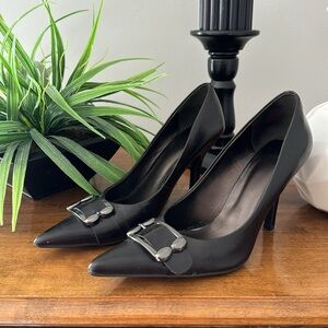 Nine West Heel Heavily Worn